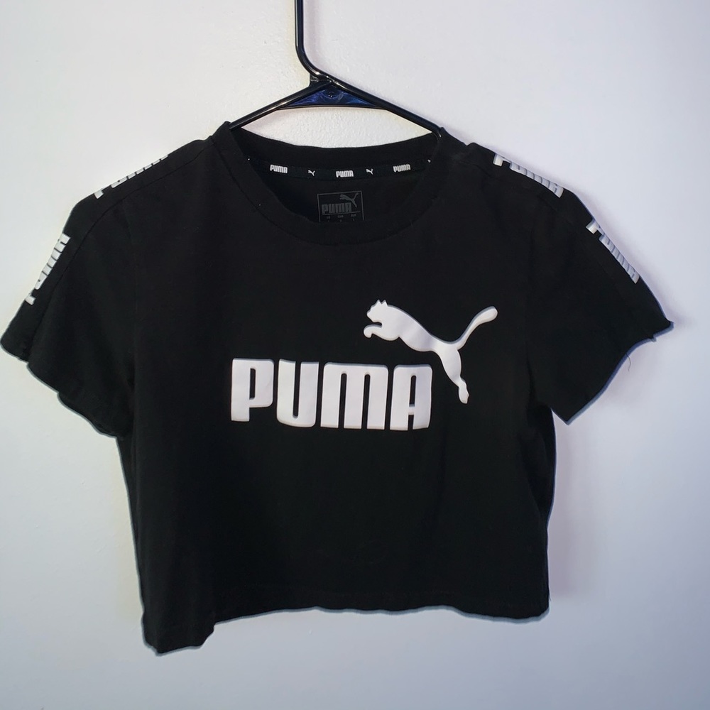 Pumas Woman’s Black T-shirt Large